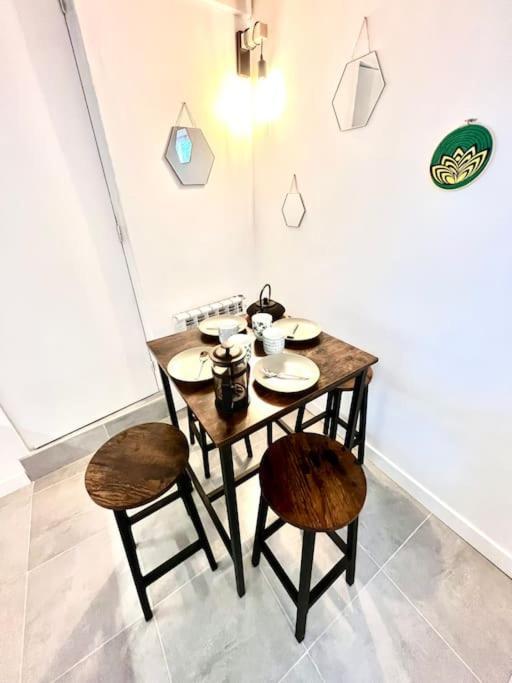 Jolie Mini Maison Lovely Tiny House Vitry-sur-Seine Ngoại thất bức ảnh
