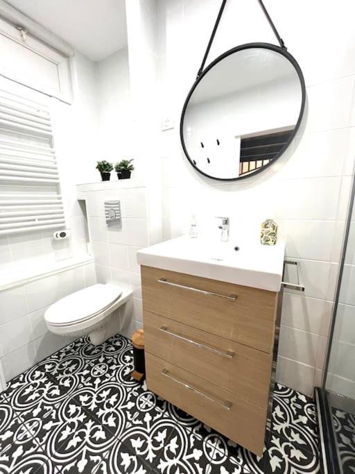 Jolie Mini Maison Lovely Tiny House Vitry-sur-Seine Ngoại thất bức ảnh