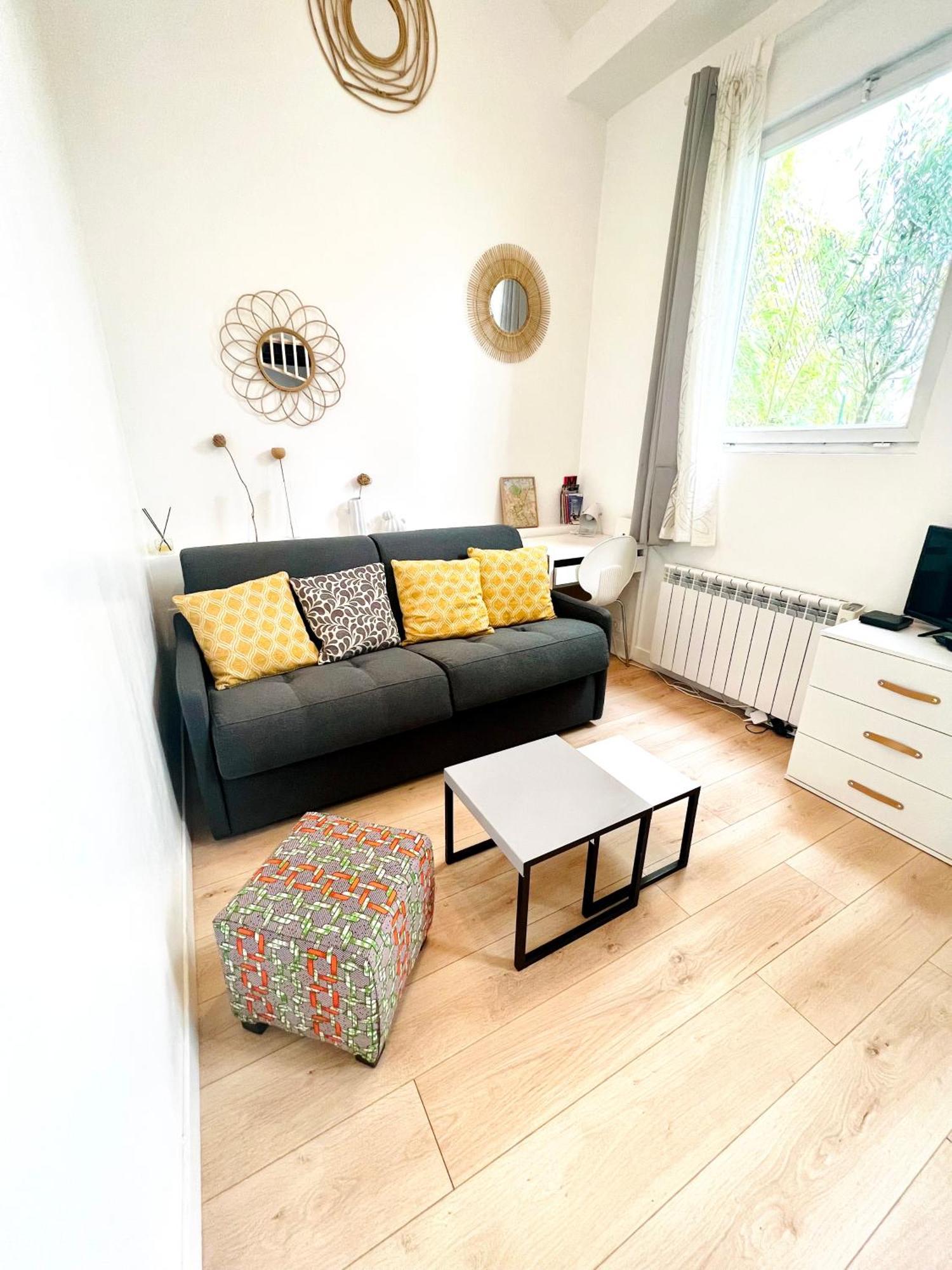 Jolie Mini Maison Lovely Tiny House Vitry-sur-Seine Ngoại thất bức ảnh